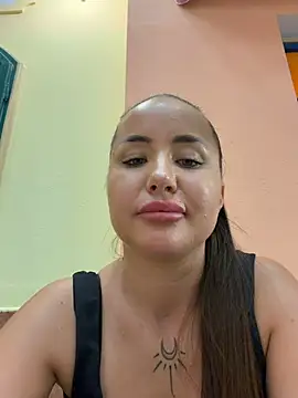 Beautydiamond - Take off my wet penties and taste it