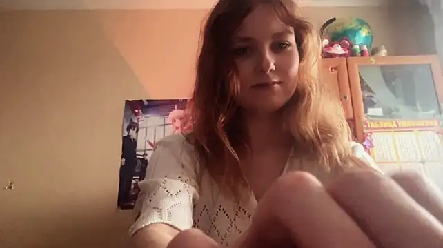 VickyLaperouse - show my tongue