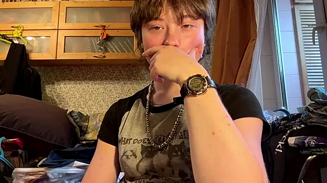 Nellyts - show boobs