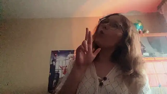 VickyLaperouse - show my tongue