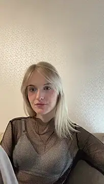 LizzettMorty - Playful lipstick👅