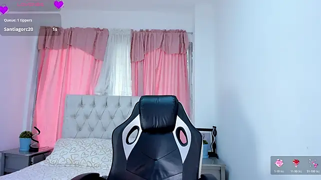 JulietaKane - Boobs bouncing