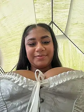 NayTorres - TITS OUT AND PINCH NIPPLES IN PUBLIC