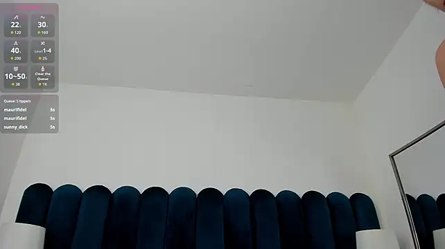EmilyHanks_ - squirt💦🍆💦