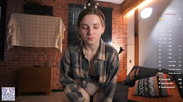 DonnaBurkee - slap my boobs and pinch nipples