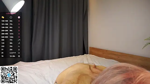 CherieSprinzl - take off my bra and squezze big boobs
