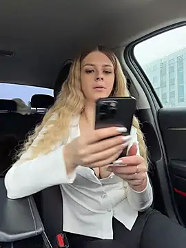 Love_Bri - Make my pussy very happy