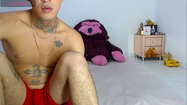 Miaawhithe - Help me, I want to feel his cock💦😈