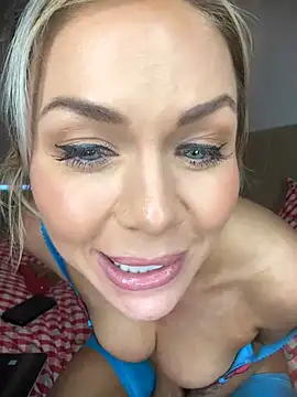 MrsJasminDoll - Lt gets new outdoor video