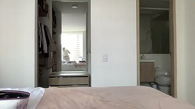 LunaBeya - orgasm with dildo