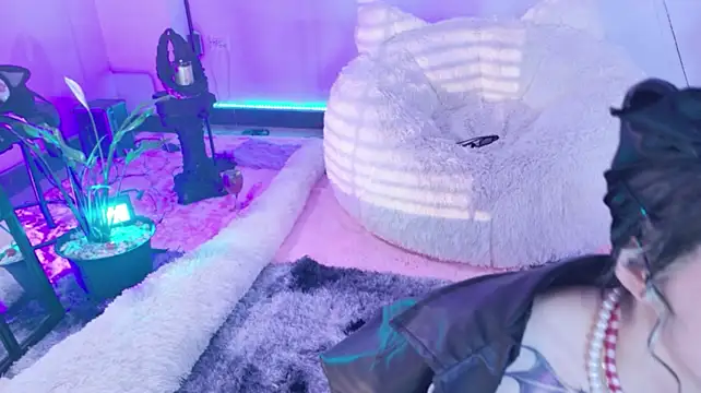 Zephirah_abney - refreshme ice on tits