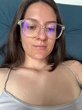 LivGomezXOXO - u can make me a BIGSQUIRT