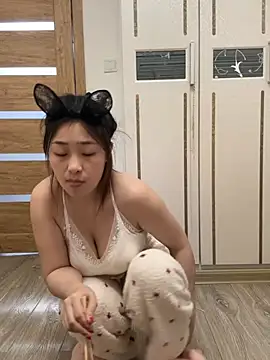 Xinyue-888 - 抖胸1分钟