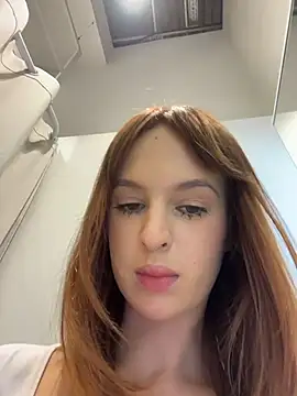 Outdorable - Lift top for 30 seconds+shake tits