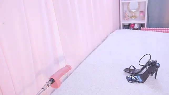 ElodieRousse_ - tease with my pantyhose