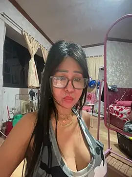 Sweetieme - @fucking pussy in squat naked