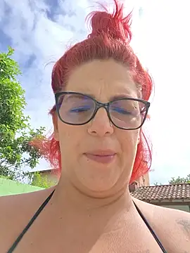 Escarlate4you_ - Riding torso in the backyard for neighbo