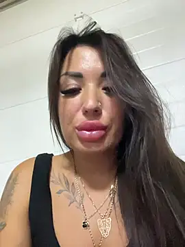 RuslanaXX - Squirt innpablick now