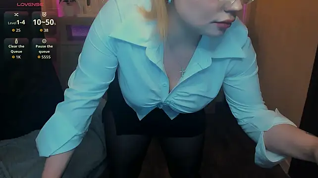 Tina_Walker - suck your finger