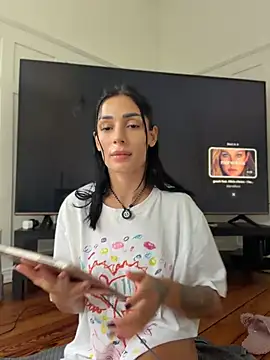 Vicky_luxe - LTorgasm video +10pics