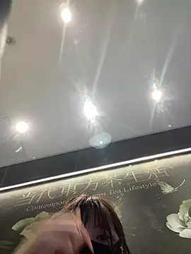 Xiao-mo520 - 美导老师下班兼职，咖啡厅，户外，偷玩小粉，刺激，完成目标指定脱一件5分钟