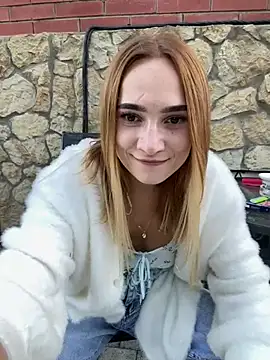SugarDanger - Pussy play outside+sit on face