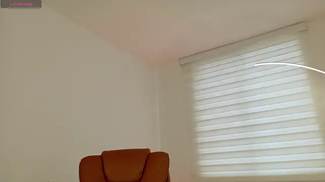 SavannahWildee - doggy style and spread your ass