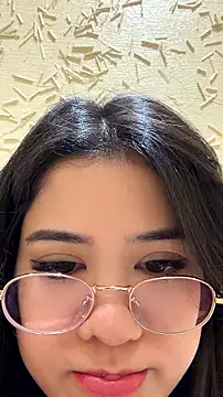 Nana_Ninii - Naked in a coffee shop for 3 minutes