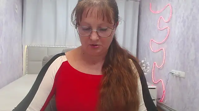 VanessaHotts - I'll put on stockings with holes.