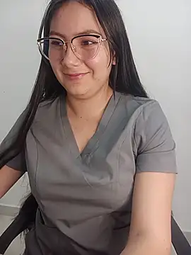 Mia_nala - completely naked, masturbating in secret