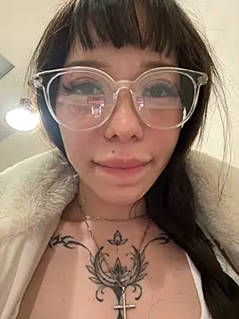 Babydolll - PINCH MY NIPPLES IN TOP IN FULLY TRAM