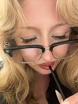 RonnieKiss - two dildos in the pussy