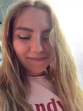 -stray-cat- - lolli in pussy and suck it