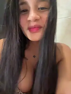 Indialatin - I FUCK MY FAT AND HUNGRY PUSSY