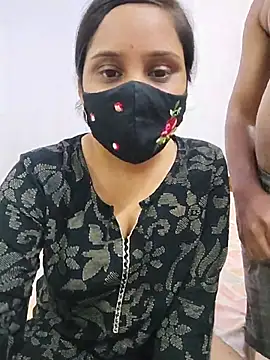 Your___Riya - Pussy flash in public 😘😘😘