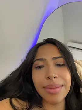 _Emily_Thompson_ - PLUG IN MY ASS