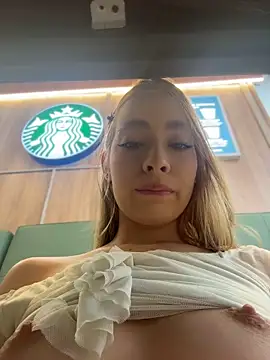 Isabella-gaviria - RIDING DOING SQUATS🔥 + CUM ON THE COCK