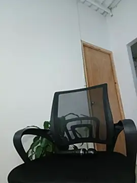 Karenarango - OPEN PUSY WIDE