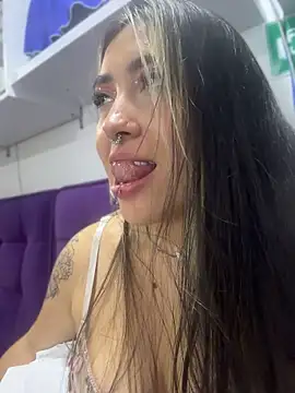 ManuelaVeeleez - full naked sensual
