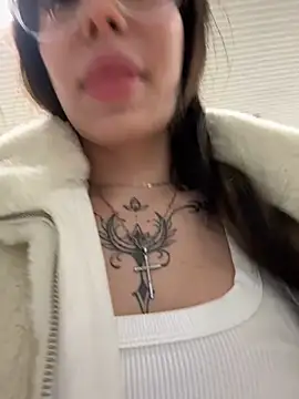 Babydolll - PINCH MY NIPPLES IN TOP IN FULLY TRAM