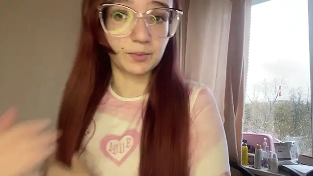 HildredGurrola - Make great hand heart <3