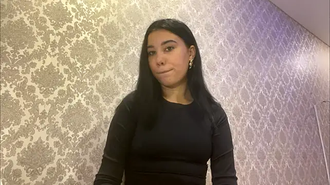 Nolli_Heily - tease with boobs