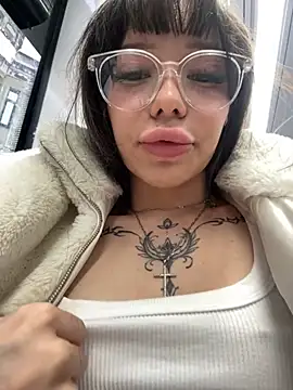 Babydolll - PINCH MY NIPPLES IN TOP IN FULLY TRAM