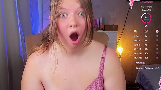 Vivian_cutie - Lower my panties a little.
