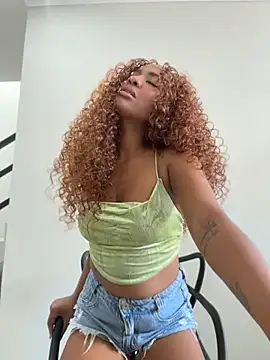 Angel_preta - Tirar o short