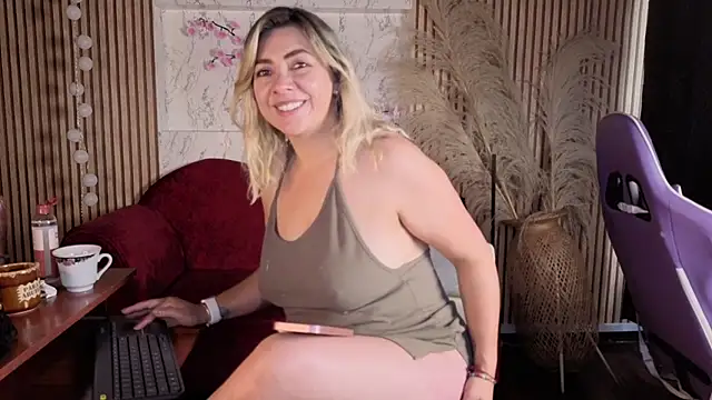 Isabella_lt - FULL NAKED