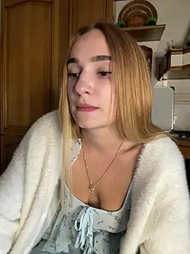 SugarDanger - ride a dildo+2 min controlk toy