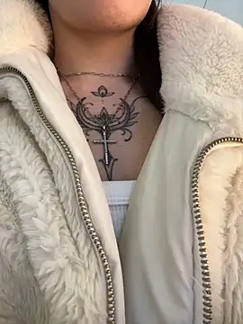 Babydolll - PINCH MY NIPPLES IN TOP IN FULLY TRAM