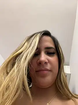 MarianaStar_ - You’re very sexy Mari🤤😍