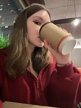 PumaShyXD - TAKE OFF PANTIES RIGHT IN THE CAFE